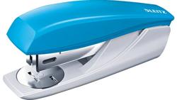 Produktbild von LEITZ Heftgerät New Nexxt hellblau