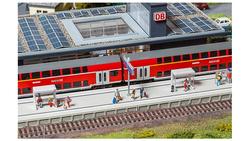 Produktbild von Faller 120202 - H0 - Moderner Bahnsteig mit Zubehör
