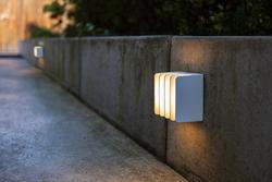 Produktbild von Wand-Aussenleuchte                 LED
                    weiß
    | Möbel Inhofer